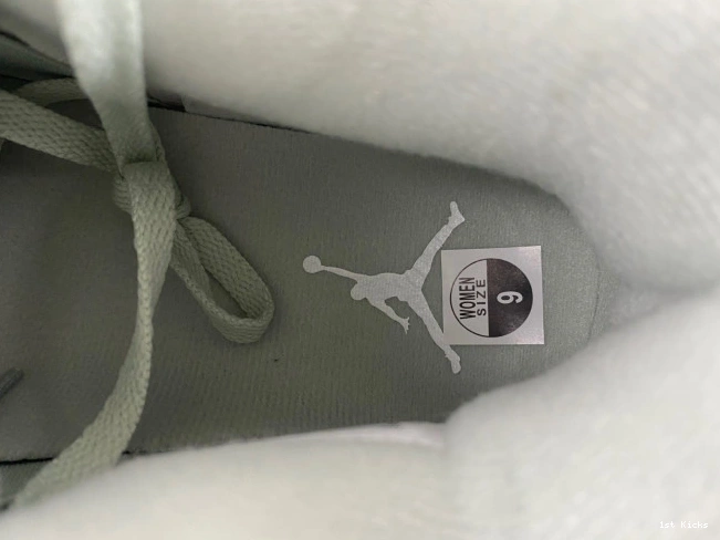 1st Kicks 4 Seafoam Jordan Air HV0823-003 (W) 0729